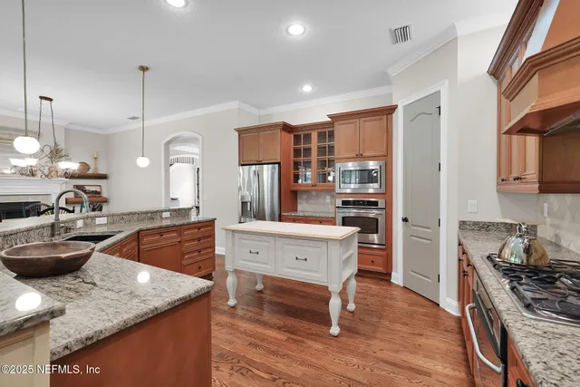 $1,049,000 | 662 Treehouse Circle, St. Augustine, FL 32095