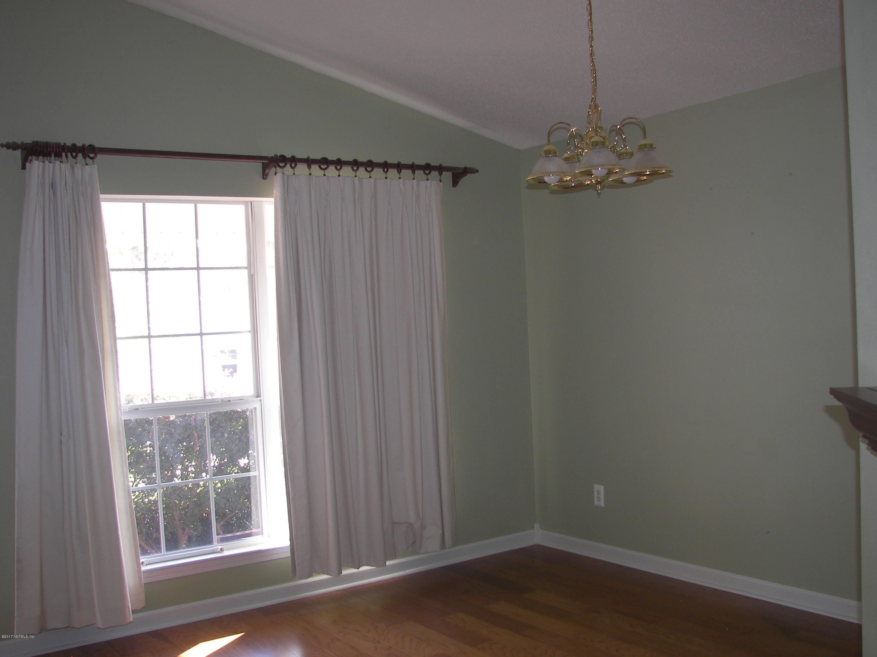 7643 Rudy Court Jacksonville, FL 32210 - Photo 5 of 23 100_3185