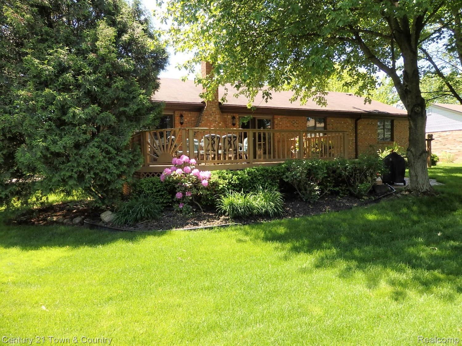 242 Poco Court Rochester, MI 48307 - Photo 4 of 45 Very peaceful out back