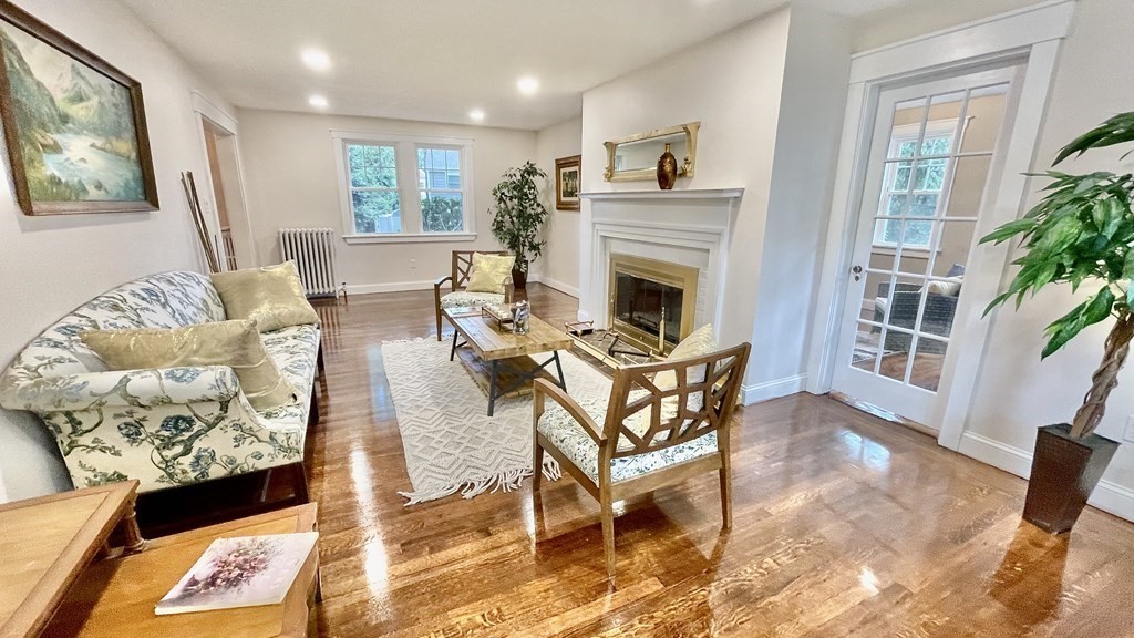60 Ridge Road Milton, MA 02186 - Photo 8 of 41 Gallery Image 8