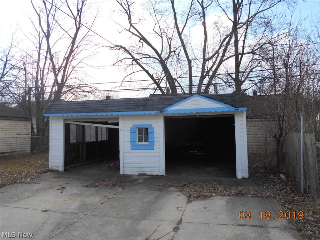21406 Franklin Road Maple Heights, OH 44137 - Photo 5 of 18 Gallery Image 5