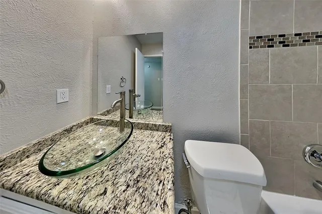 $2,275 | 5701 Terry Street, The Colony, TX 75056