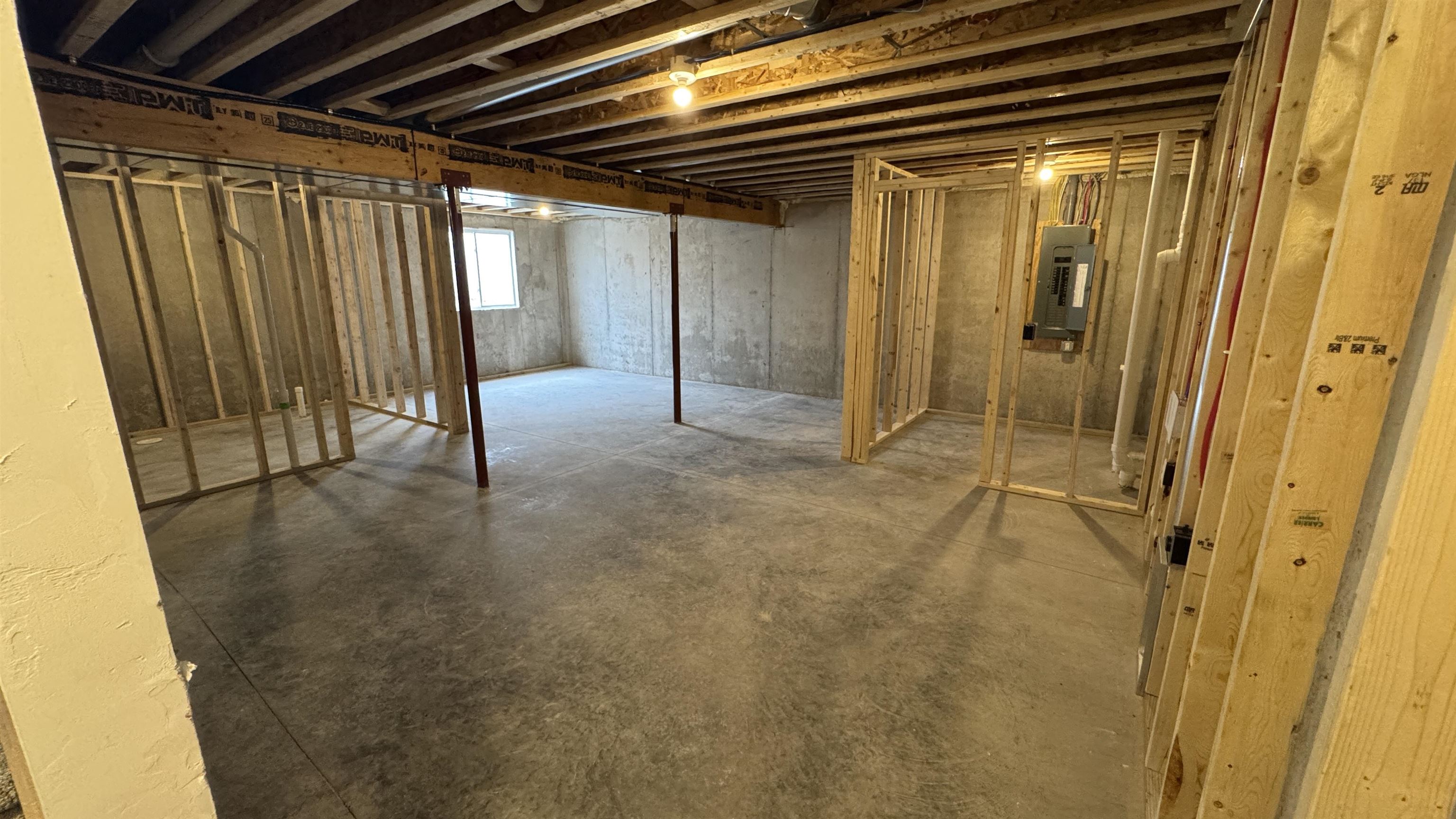 709 Robin Street New London, WI 54961 - Photo 27 of 35