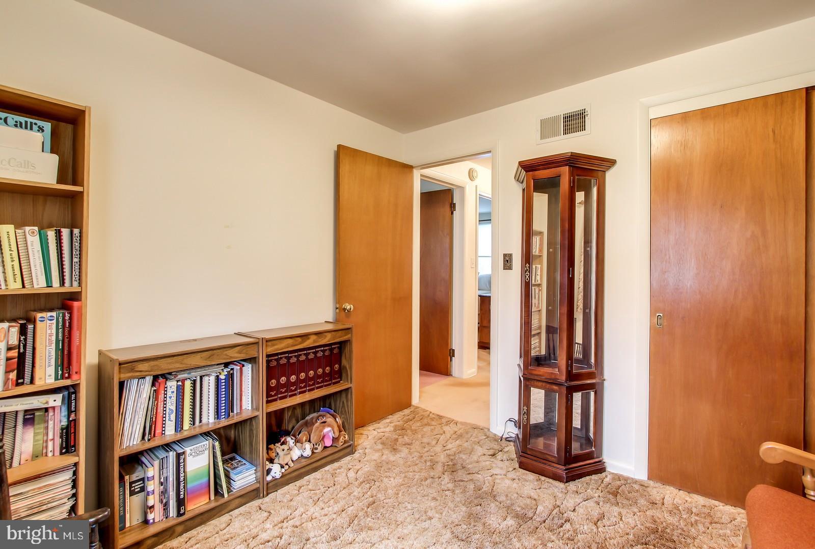 2057 Poplars Road York, PA 17408 - Photo 20 of 28 Gallery Image 20