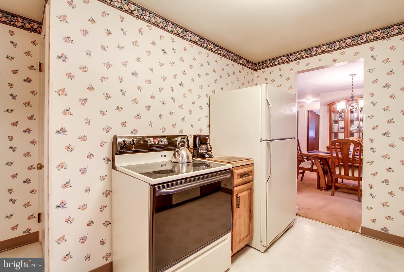 2057 Poplars Road York, PA 17408 - Photo 10 of 28 Gallery Image 10