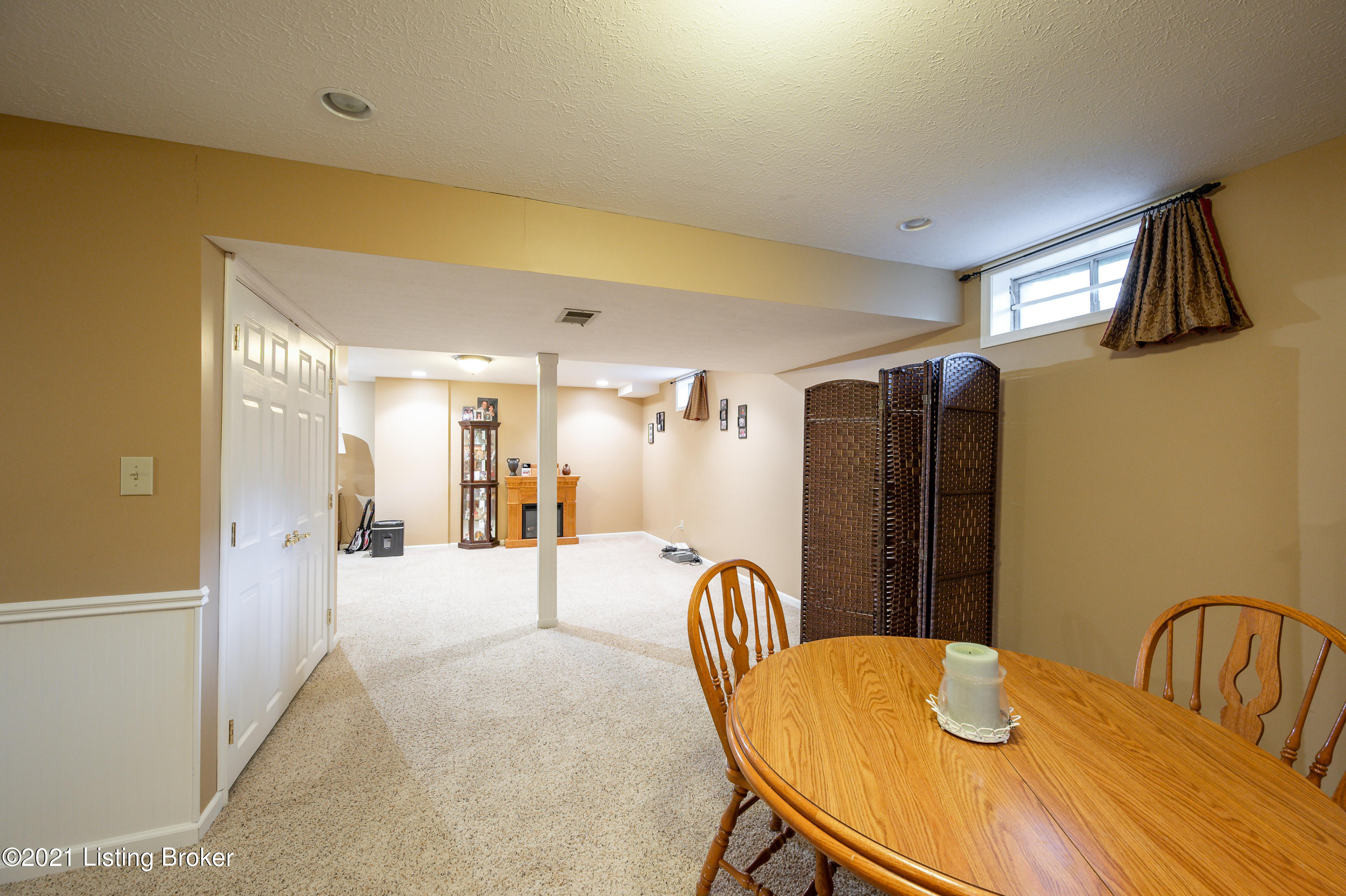 712 Foxgate Road Louisville, KY 40223 - Photo 32 of 39 Foxgate Rd 712-FCP-36