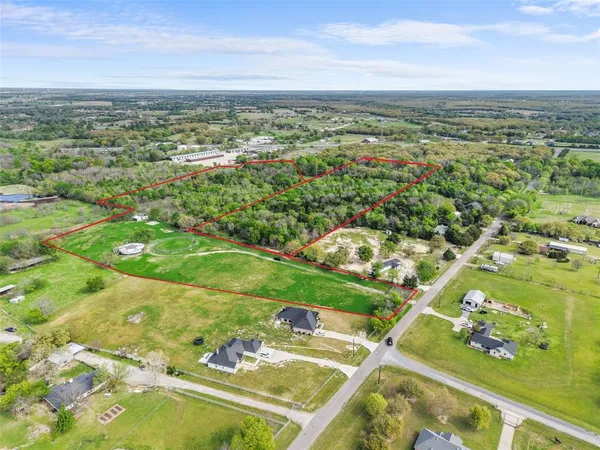 $640,000 | 9764 Cr 2422 Road, Rowlett, TX 75089