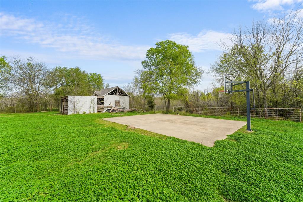 9764 Cr 2422 Road Rowlett, TX 75089 - Photo 10 of 25