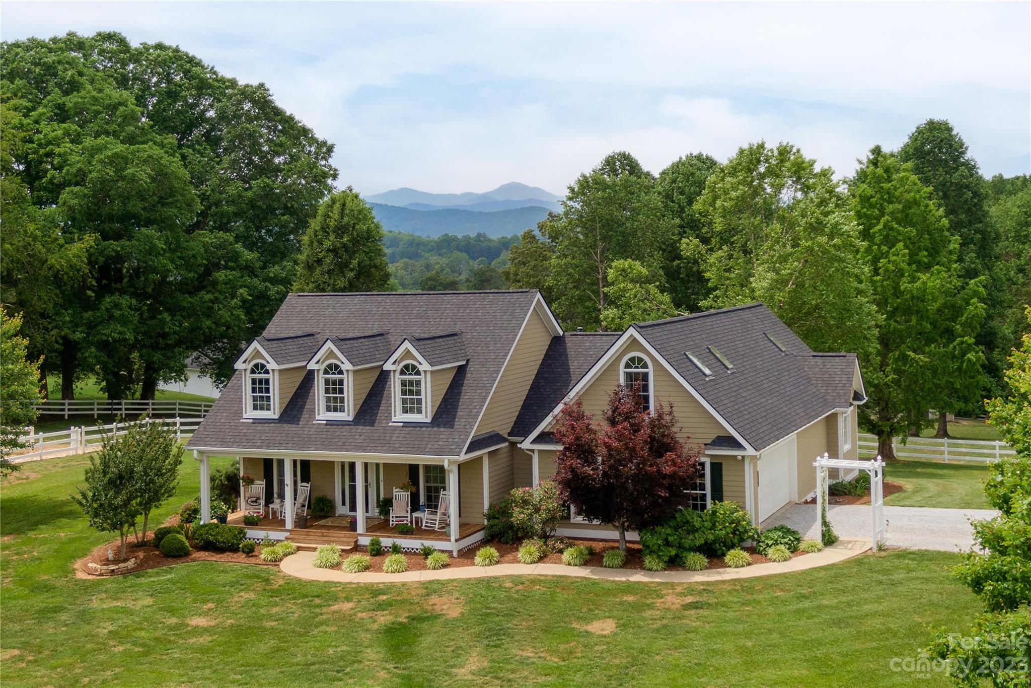 451 South Rugby Road Hendersonville, NC 28791 - Photo 3 of 41 Gallery Image 3