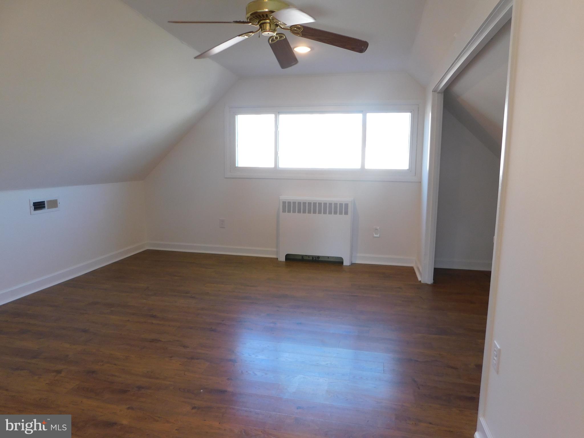 16 Uphill Road Levittown, PA 19056 - Photo 15 of 22 Gallery Image 15