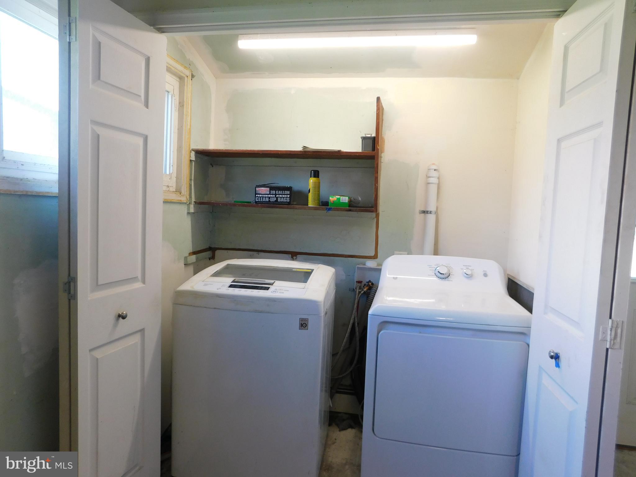 16 Uphill Road Levittown, PA 19056 - Photo 18 of 22 Gallery Image 18
