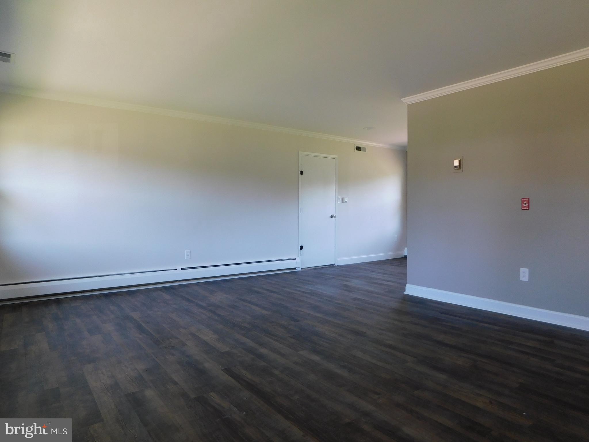 16 Uphill Road Levittown, PA 19056 - Photo 3 of 22 Gallery Image 3