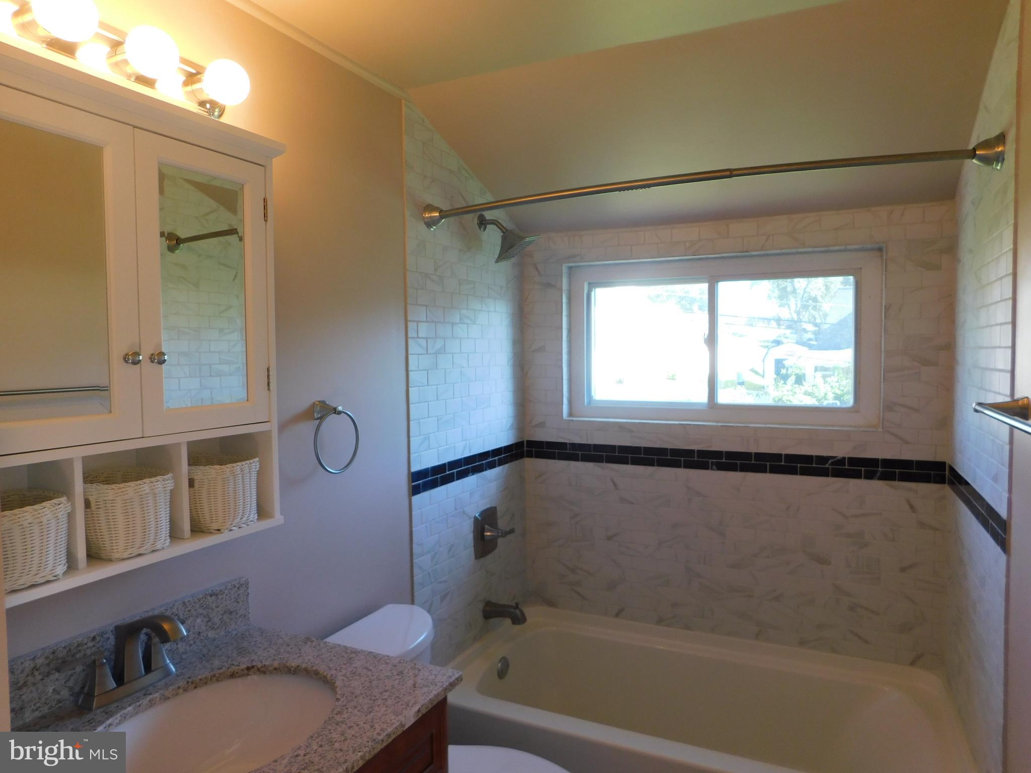 16 Uphill Road Levittown, PA 19056 - Photo 9 of 22 Gallery Image 9