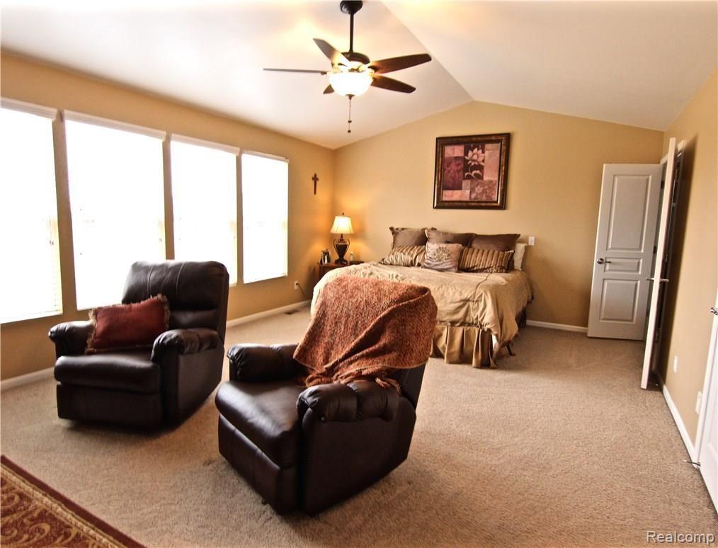 49941 Gracechurch Road Macomb, MI 48044 - Photo 18 of 30 IMG_4251.jpg