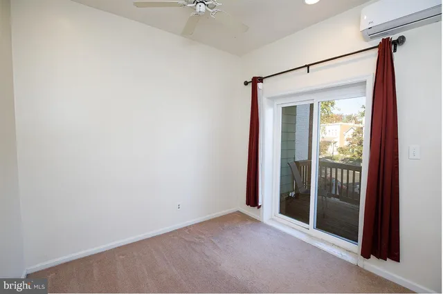 $2,300 | 1434 Potomac Avenue Southeast, Unit 4, Washington, DC 20003