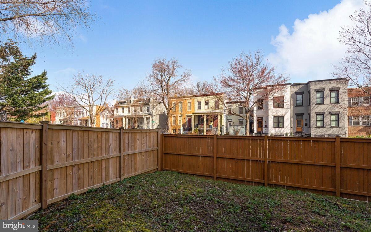 1434 Potomac Avenue Southeast, Unit 4 Washington, DC 20003 - Photo 28 of 29 Common backyard