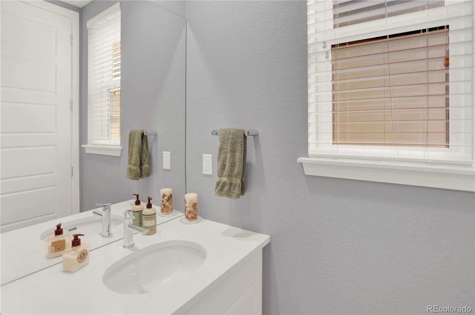 31 South Oneida Court Denver, CO 80230 - Photo 27 of 38
