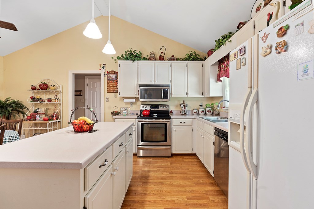 301 Cove Road Greenwood, SC 29646 - Photo 18 of 39 Gallery Image 18