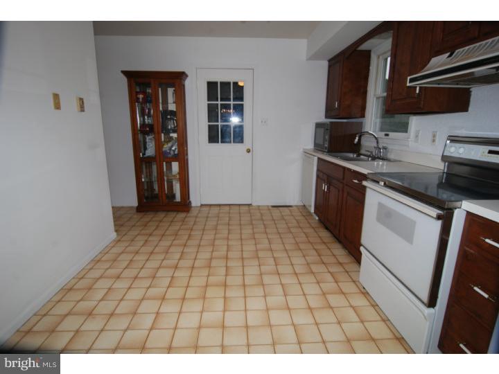 505 Albert Drive Sinking Spring, PA 19608 - Photo 9 of 25 Gallery Image 9
