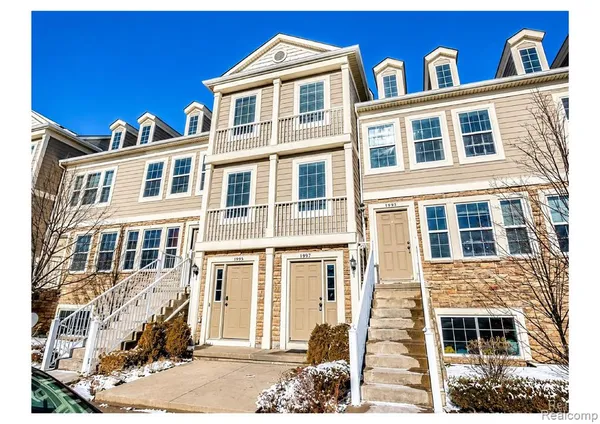 $2,500 | 1097 Foxboro, Troy, MI 48083