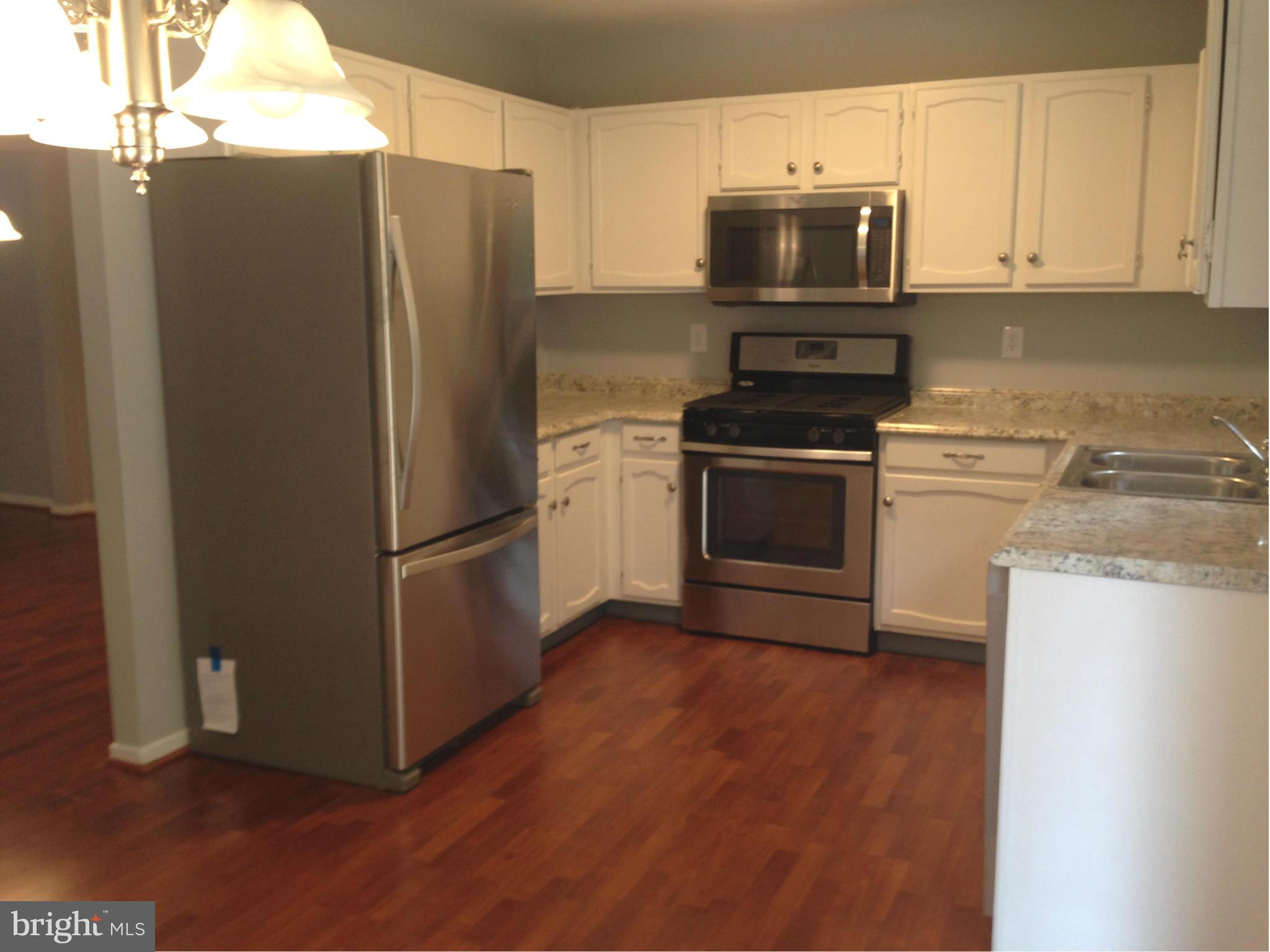 35 Long Green Court Silver Spring, MD 20906 - Photo 6 of 20 Kitchen