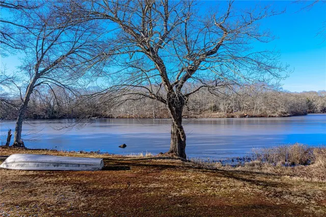 $950,000 | 160 Oakwoods Drive, South Kingstown, RI 02879