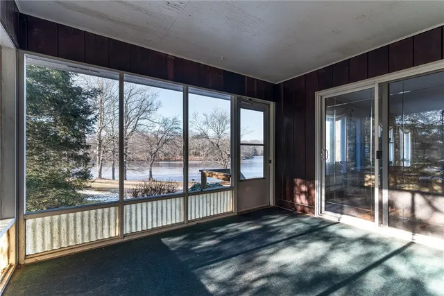 $950,000 | 160 Oakwoods Drive, South Kingstown, RI 02879