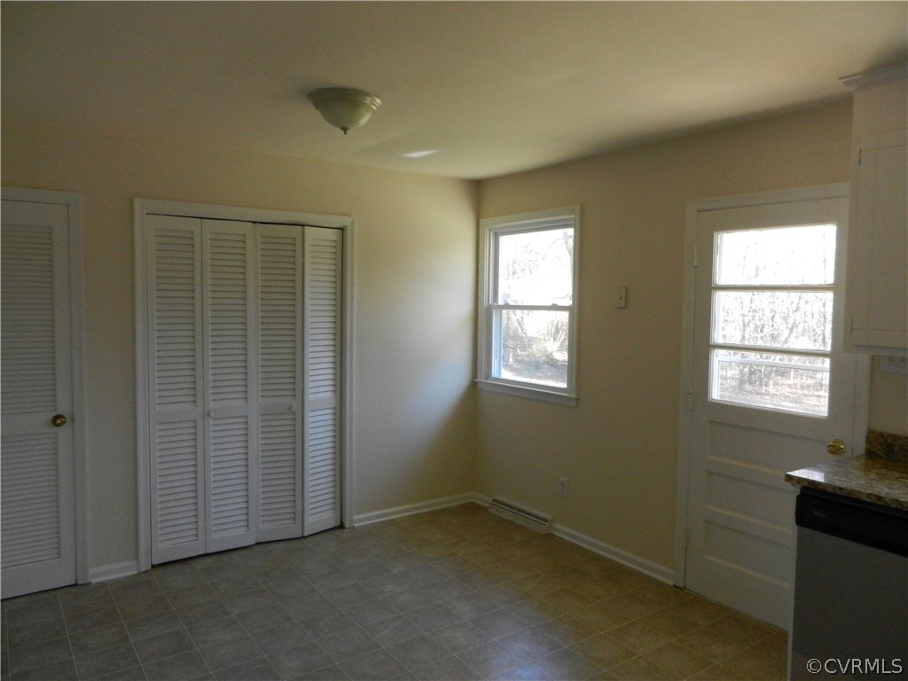 7713 Bull Hill Road Prince George, VA 23875 - Photo 8 of 17 Gallery Image 8