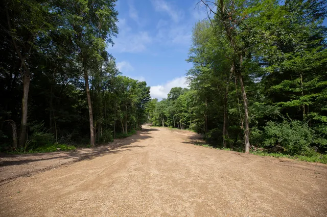 $219,950 | 31829 Heritage Place, Niles, MI 49120