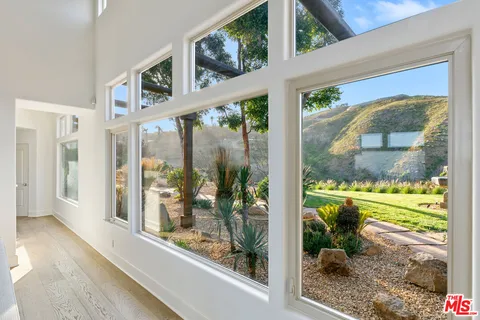 $4,350,000 | 3240 Sumac Ridge Road, Malibu, CA 90265