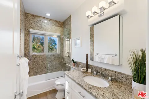 $4,350,000 | 3240 Sumac Ridge Road, Malibu, CA 90265