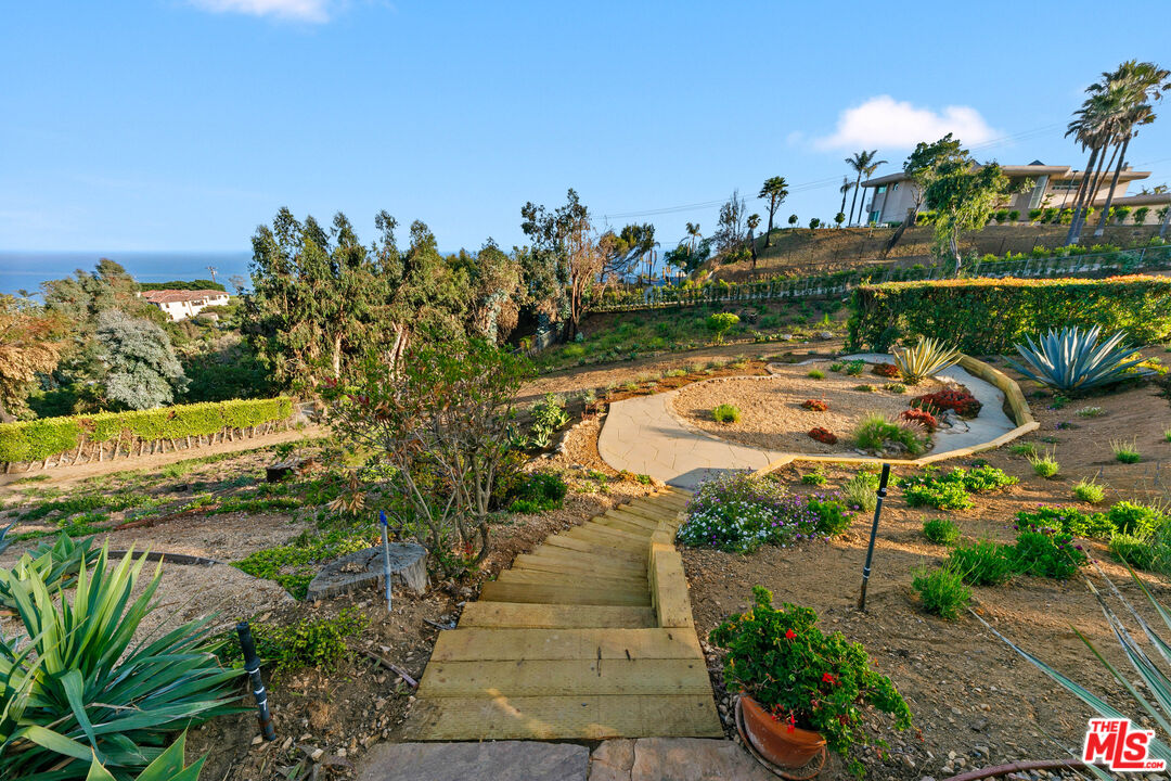 3240 Sumac Ridge Road Malibu, CA 90265 - Photo 43 of 48