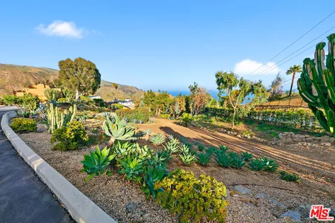 $4,350,000 | 3240 Sumac Ridge Road, Malibu, CA 90265