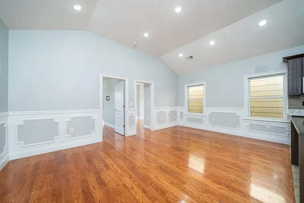 $4,495 | 72 Charles Street, Unit 2, Jersey City, NJ 07307