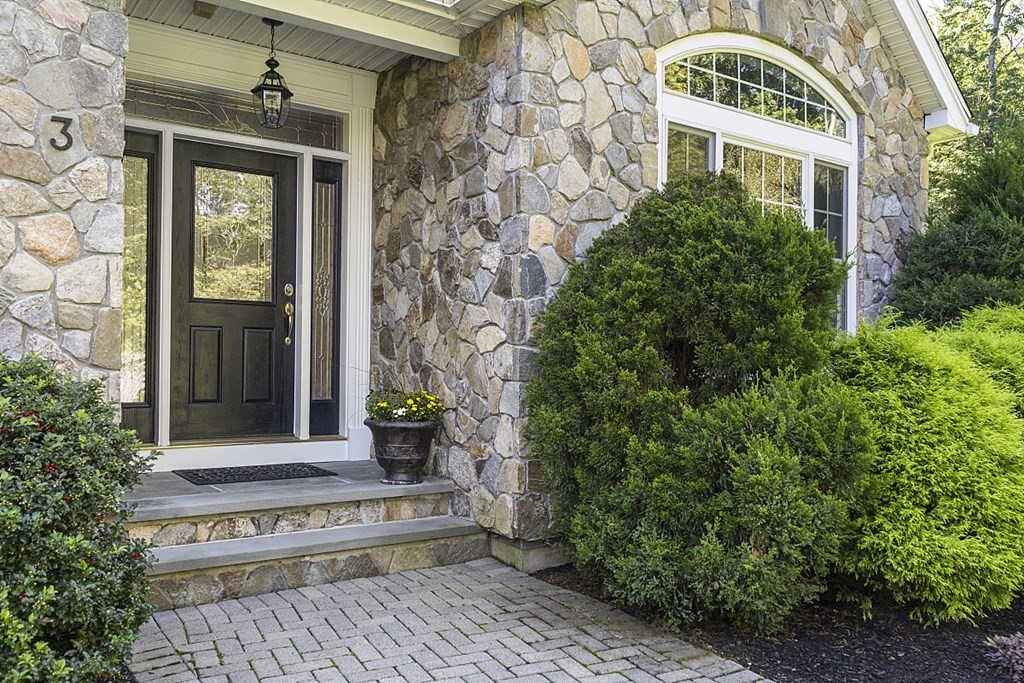 3 Squareshire Road Sterling, MA 01564 - Photo 3 of 42 a front view of a house