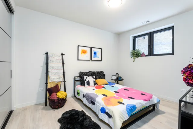 $625,000 | 2135 West Cermak Road, Unit 1N, Chicago, IL 60608