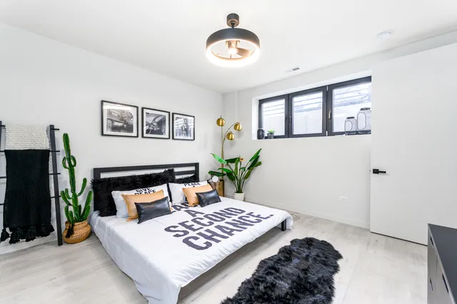 $625,000 | 2135 West Cermak Road, Unit 1N, Chicago, IL 60608