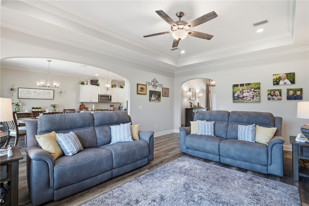 129 Autumn Ridge Court Brunswick, GA 31525 - Photo 8 of 46