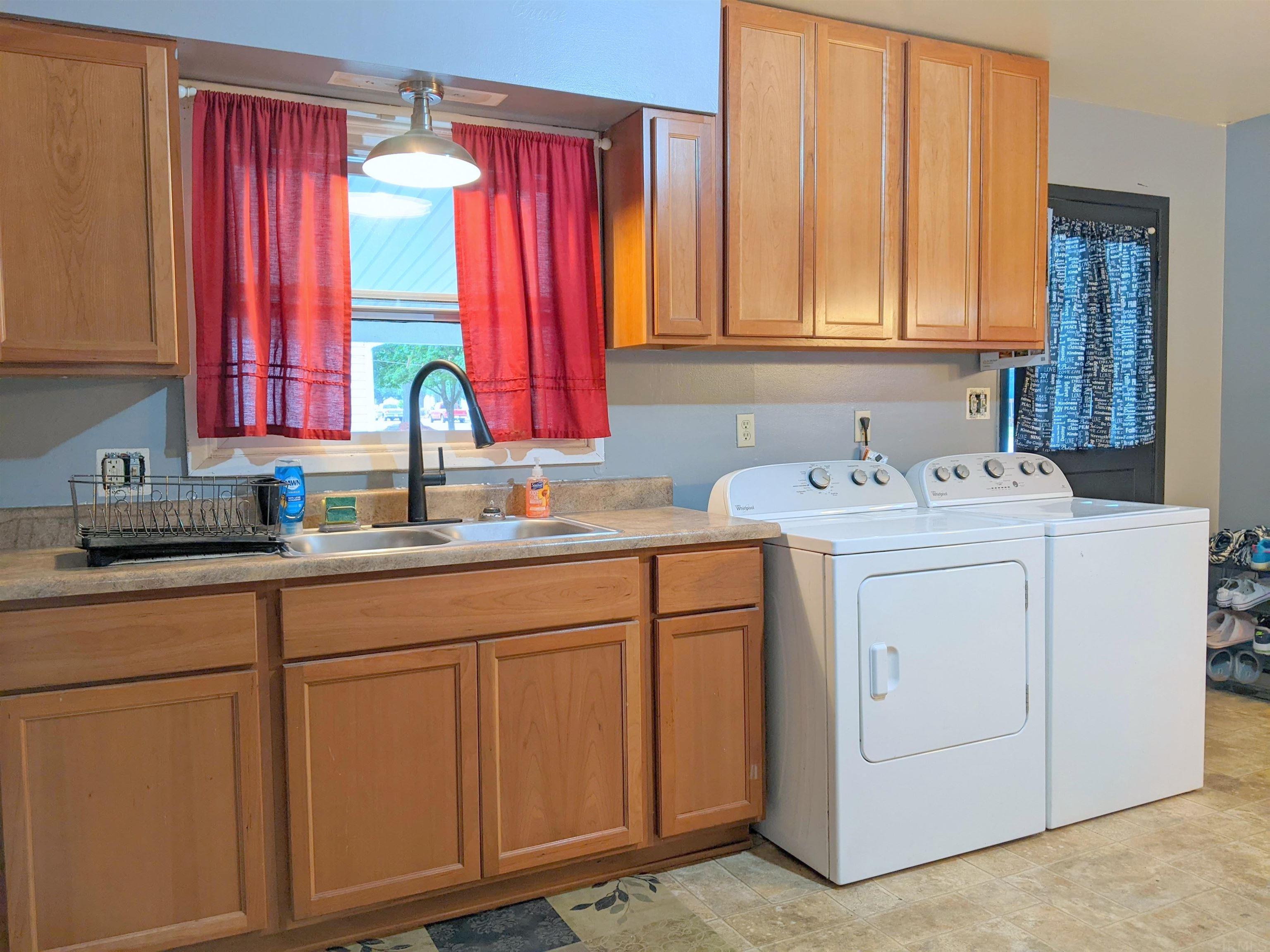 1210 Lewis Place Decatur, IN 46733 - Photo 6 of 17