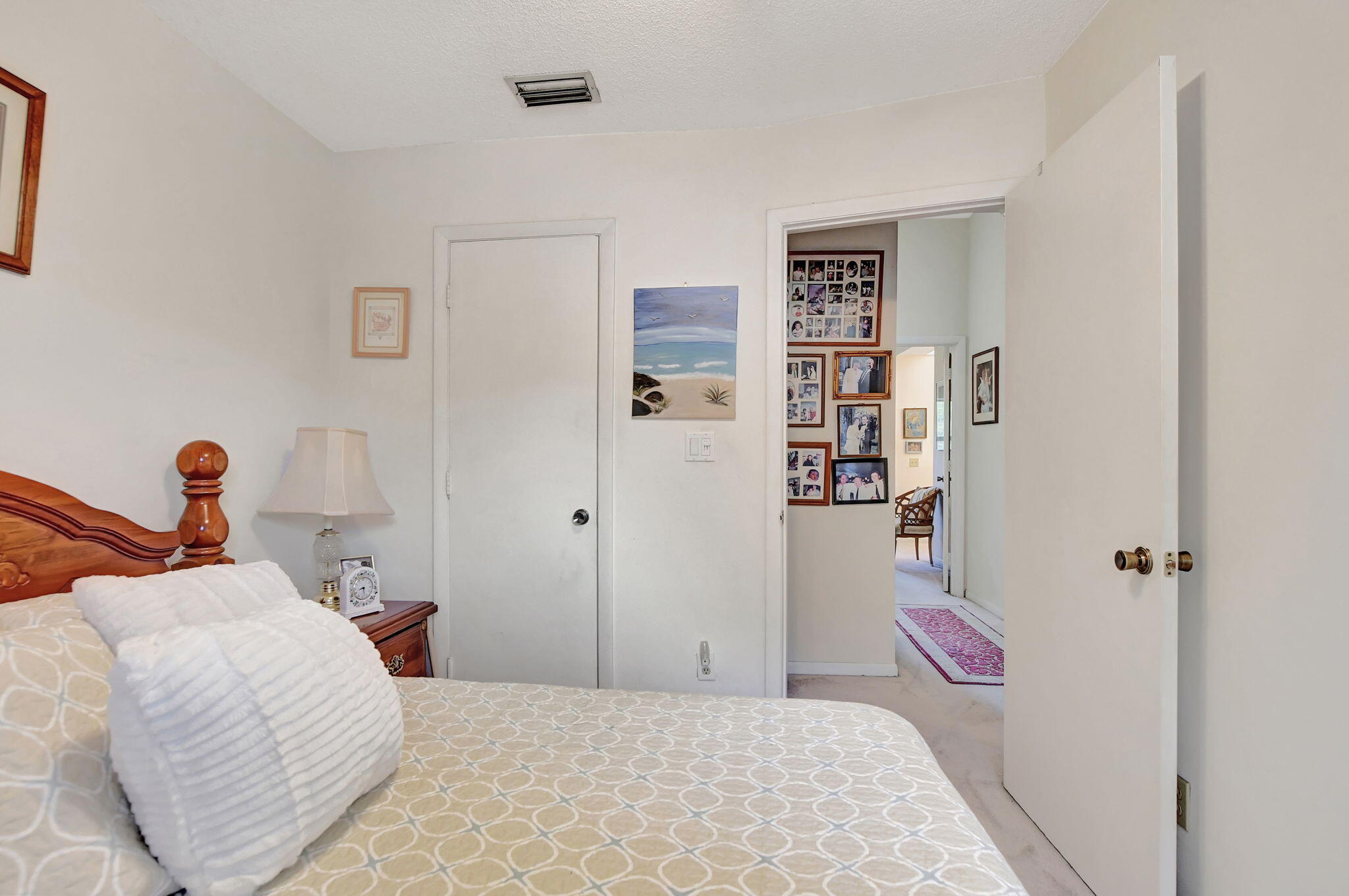 23359 Southwest 55th Way, Unit H Boca Raton, FL 33433 - Photo 22 of 41 Guest bedroom 1 and Closet