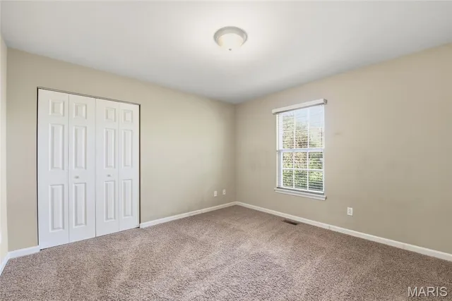 $259,900 | 2715 Royal Oak Drive, High Ridge, MO 63049