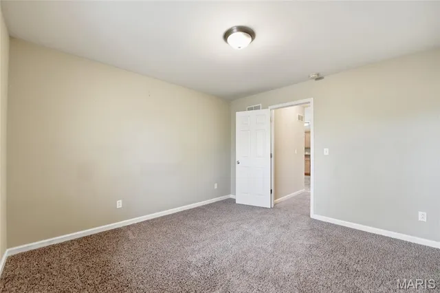 $259,900 | 2715 Royal Oak Drive, High Ridge, MO 63049