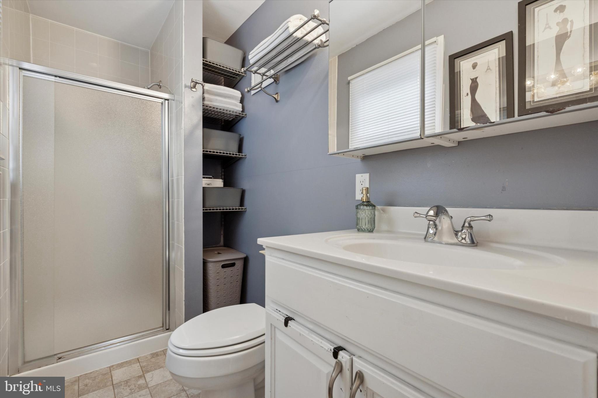 2259 Oakfield Road Warrington, PA 18976 - Photo 31 of 55 Owners Bath