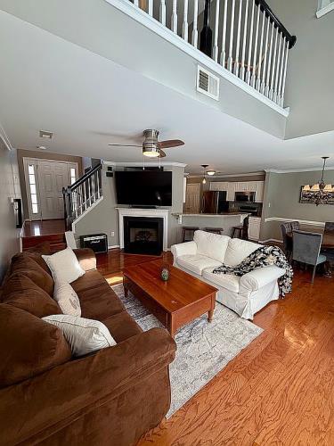 6430 Lookout Point Circle Midlothian, VA 23112 - Photo 12 of 36