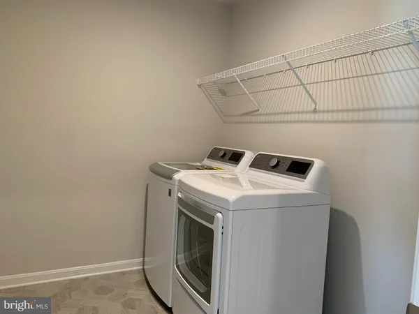 $2,900 | 3969 Shire Meadow Lane, Triangle, VA 22172