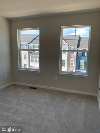 $2,900 | 3969 Shire Meadow Lane, Triangle, VA 22172