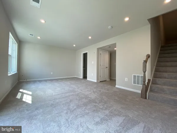 $2,900 | 3969 Shire Meadow Lane, Triangle, VA 22172