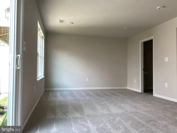 $2,900 | 3969 Shire Meadow Lane, Triangle, VA 22172