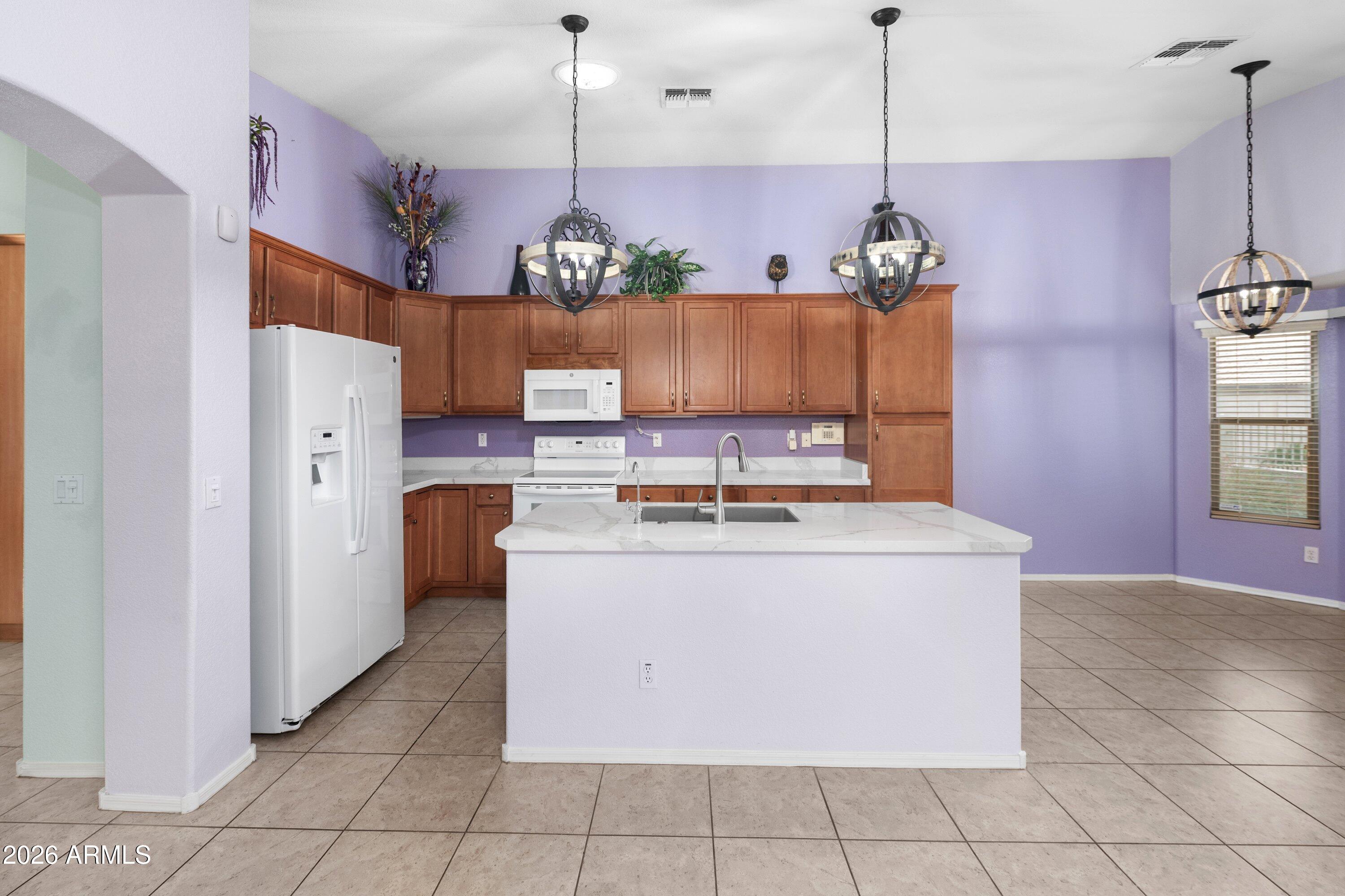 2101 South Meridian Road, Unit 387 Apache Junction, AZ 85120 - Photo 7 of 36 Kitchen