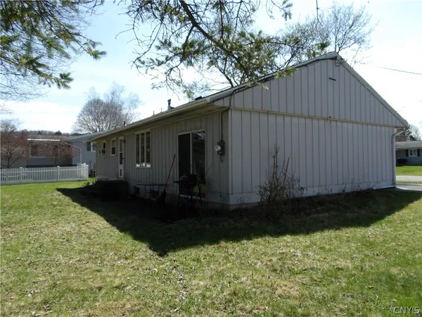 $189,000 | 839 Lamont Circle, Cortlandville, NY 13045